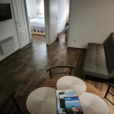 Apartment Lili *